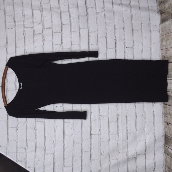 Lovers and Friends Chantelle Midi Dress in Black - Picture 4 of 6